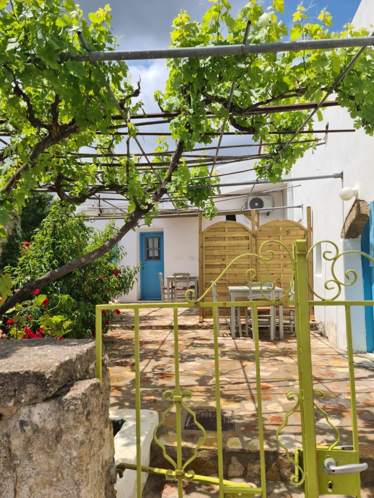Kamaraki Aroniadika Kýthira Exterior foto
